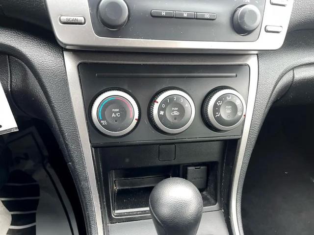 Photo of 2012 White Platinum Pearl Mazda Mazda6