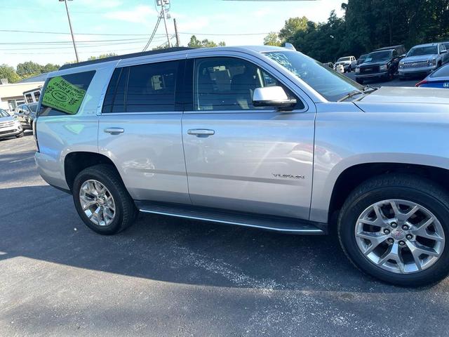 Photo of 2017 Quicksilver Metallic GMC Yukon