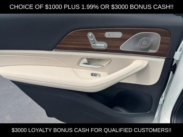 Photo of 2025 Polar White Mercedes-Benz GLS 450