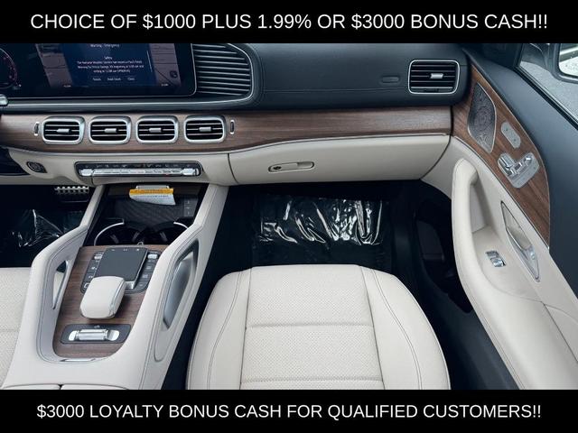 Photo of 2025 Polar White Mercedes-Benz GLS 450