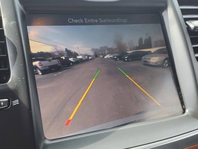 Photo of 2015 Phantom Black Tri Coat Pearl Chrysler 300C