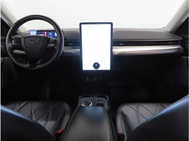 Photo of 2022 White Ford Mustang Mach-E