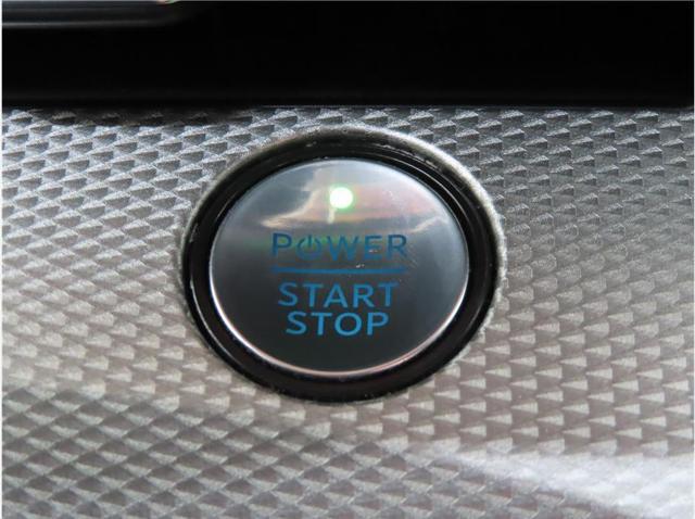Photo of 2022 White Ford Mustang Mach-E