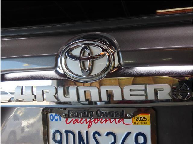 Photo of 2015 Magnetic Gray Metallic Toyota 4Runner