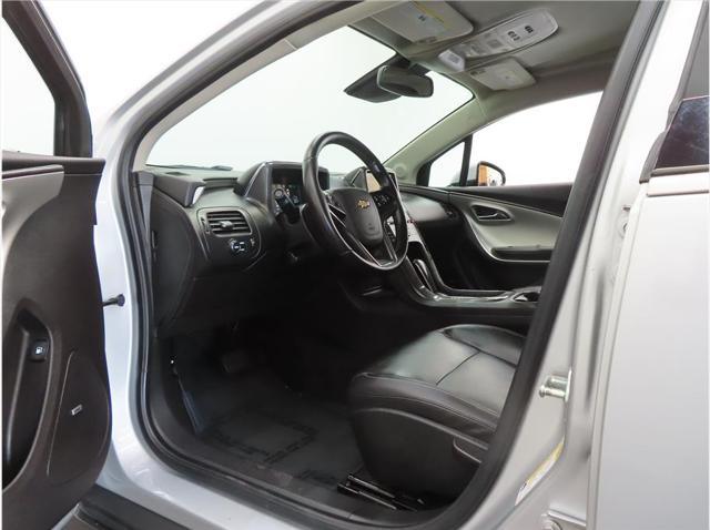Photo of 2014 Silver Ice Metallic Chevrolet Volt