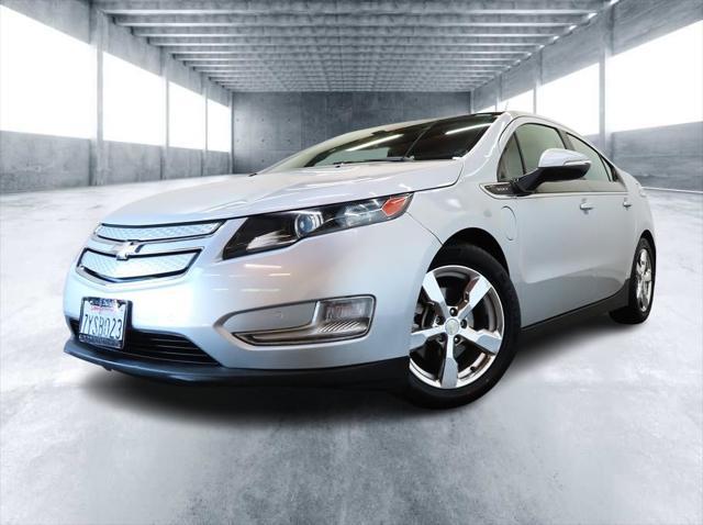 Photo of 2014 Silver Ice Metallic Chevrolet Volt