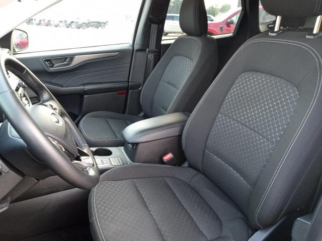 Photo of 2024 Agate Black Metallic Ford Escape