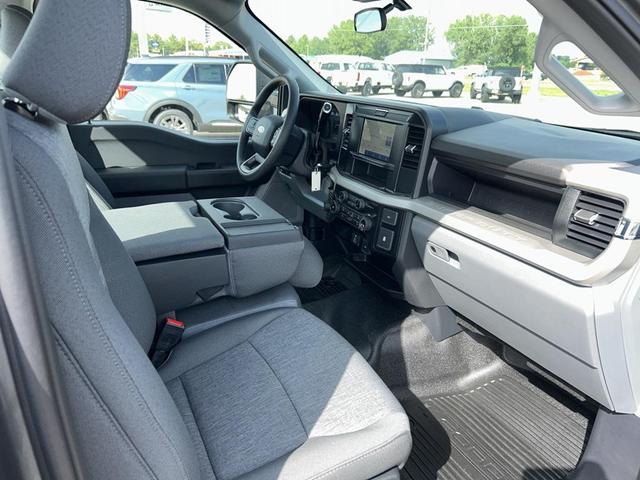 Photo of 2025 Gray Ford F-250