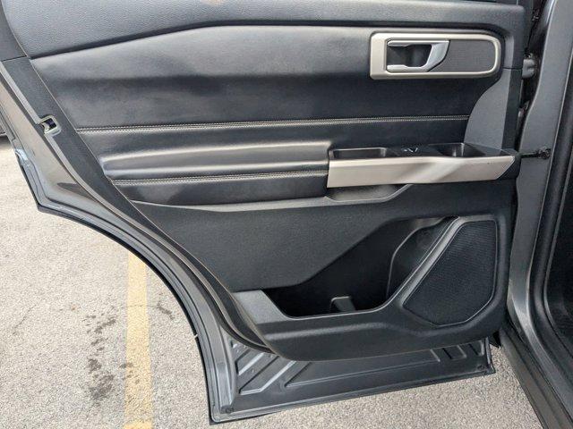 Photo of 2023 Carbonized Gray Metallic Ford Explorer