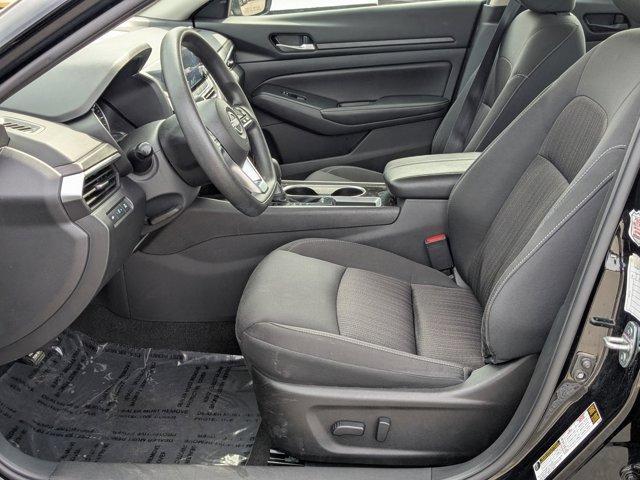 Photo of 2024 Super Black Nissan Altima