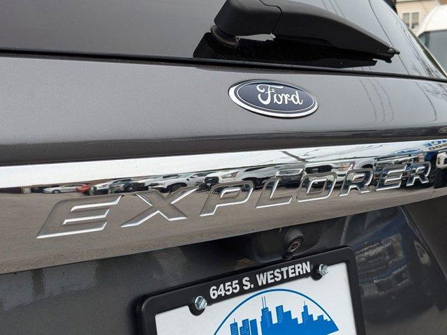 Photo of 2021 Carbonized Gray Metallic Ford Explorer