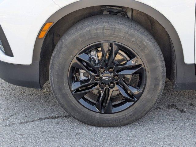 Photo of 2022 Summit White Chevrolet Blazer