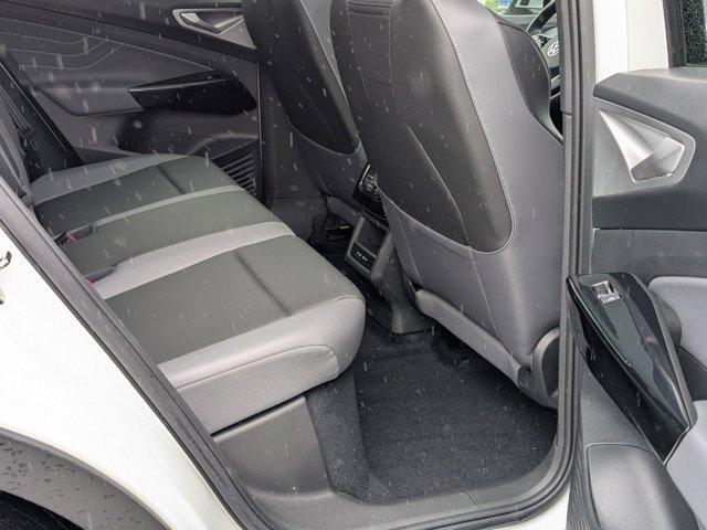 Photo of 2023 Opal White Pearl Effect Volkswagen ID.4