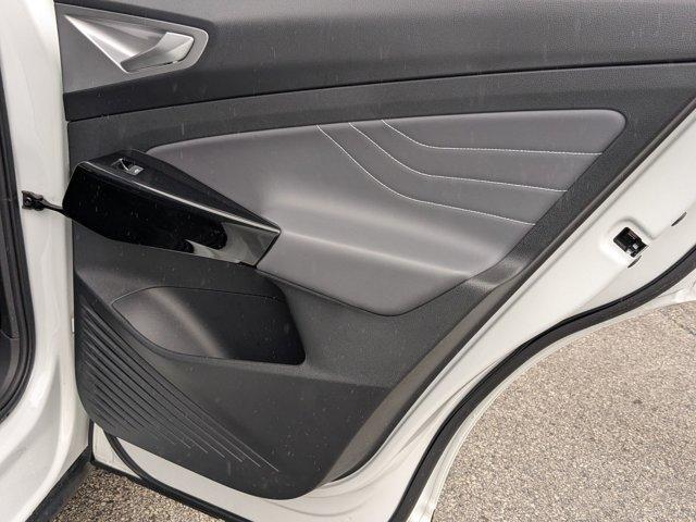Photo of 2023 Opal White Pearl Effect Volkswagen ID.4