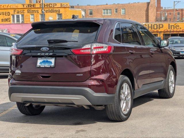 Photo of 2024 Burgundy Velvet Metallic Tinted Clearcoat Ford Edge