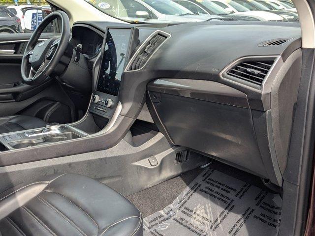 Photo of 2024 Burgundy Velvet Metallic Tinted Clearcoat Ford Edge
