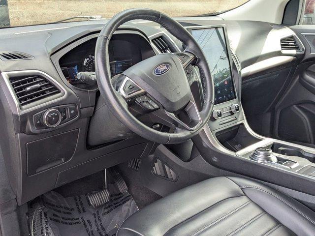 Photo of 2024 Burgundy Velvet Metallic Tinted Clearcoat Ford Edge