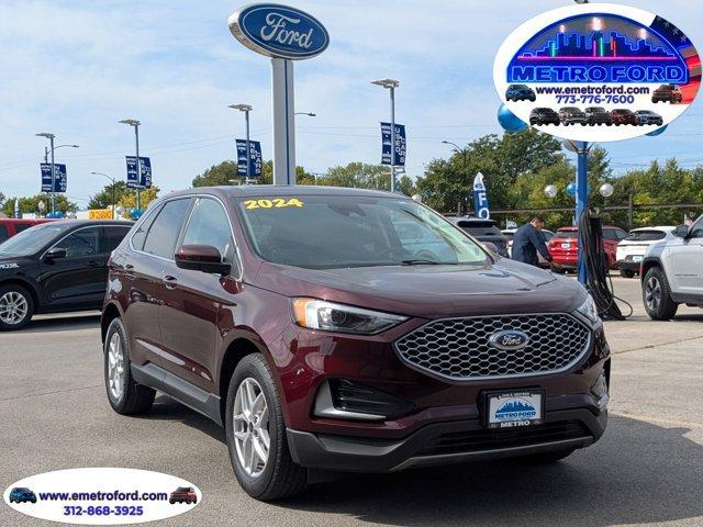 Photo of 2024 Burgundy Velvet Metallic Tinted Clearcoat Ford Edge