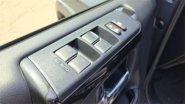 Photo of 2024 Gray Toyota 4Runner