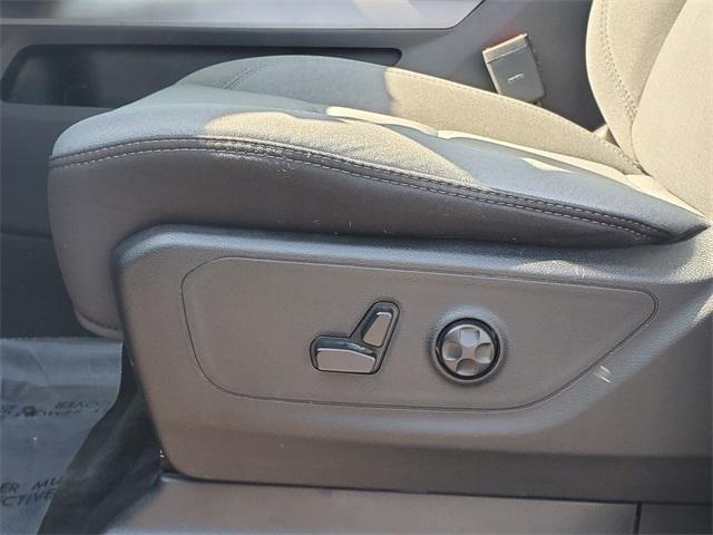 Photo of 2020 Billet Silver Metallic Clearcoat RAM 1500