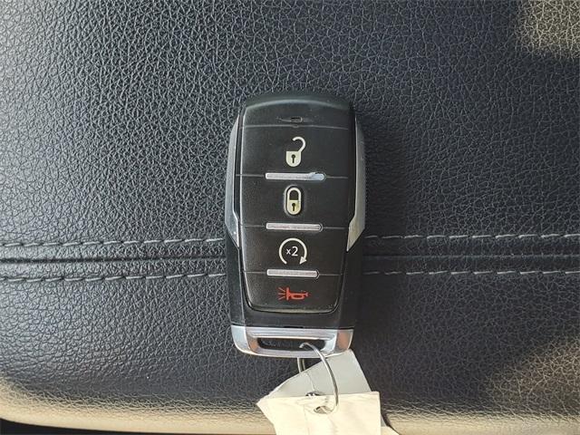 Photo of 2020 Billet Silver Metallic Clearcoat RAM 1500
