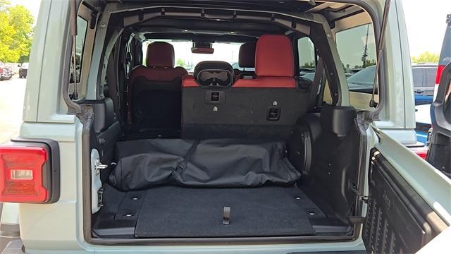 Photo of 2024 Earl Clearcoat Jeep Wrangler