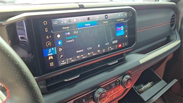 Photo of 2024 Earl Clearcoat Jeep Wrangler