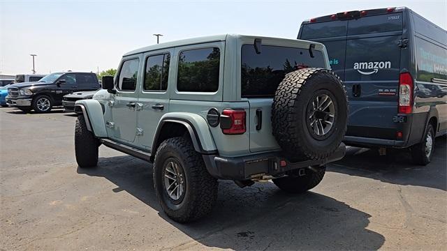 Photo of 2024 Earl Clearcoat Jeep Wrangler