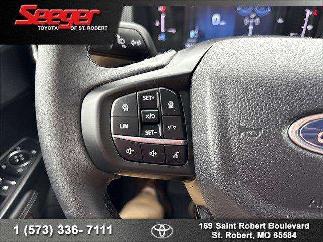 Photo of 2024 White 4X4 Ford Ranger