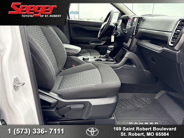 Photo of 2024 White 4X4 Ford Ranger