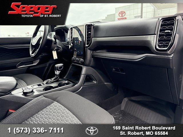 Photo of 2024 White 4X4 Ford Ranger