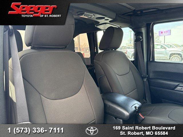 Photo of 2018 Black Clearcoat Jeep Wrangler JK Unlimited