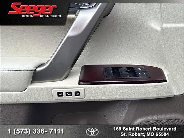 Photo of 2017 Starfire Pearl Lexus GX 460