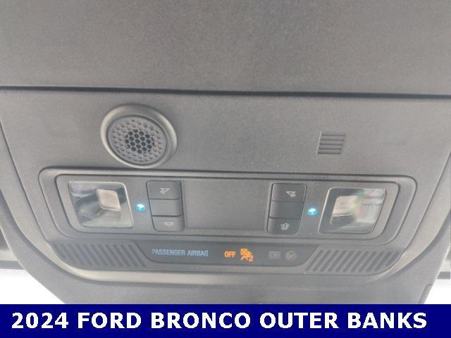 Photo of 2024 Hot Pepper Red Metallic Tinted Clearcoat Ford Bronco