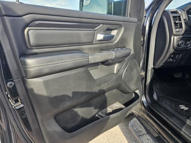 Photo of 2021 Diamond Black Crystal Pearlcoat RAM 1500