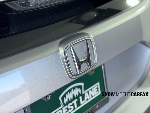Photo of 2018 Silver Metallic Honda Civic