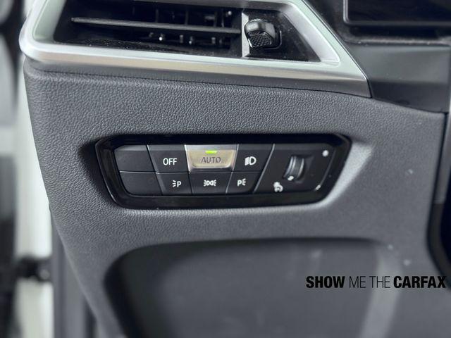 Photo of 2025 Gray BMW 330