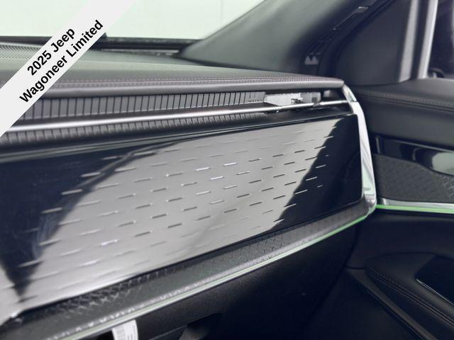 Photo of 2025 Silver Zynith Clearcoat Jeep Wagoneer S