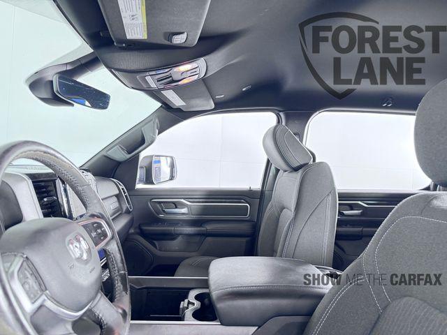 Photo of 2020 Diamond Black Crystal Pearlcoat RAM 1500