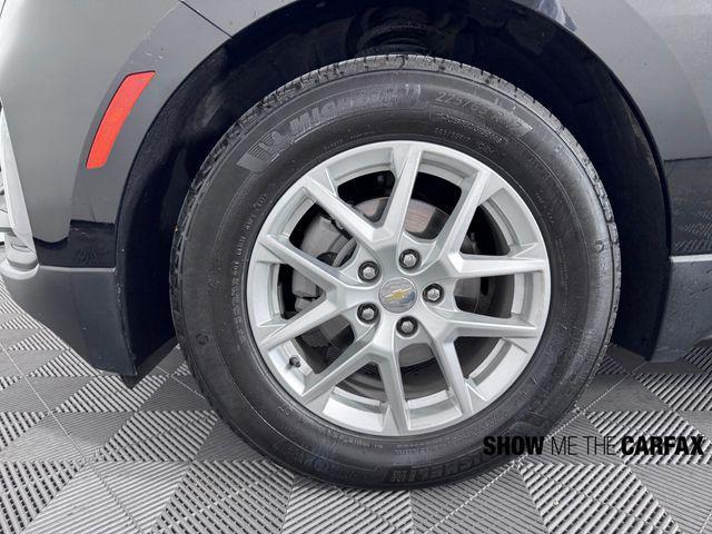 Photo of 2023 Mosaic Black Metallic Chevrolet Equinox