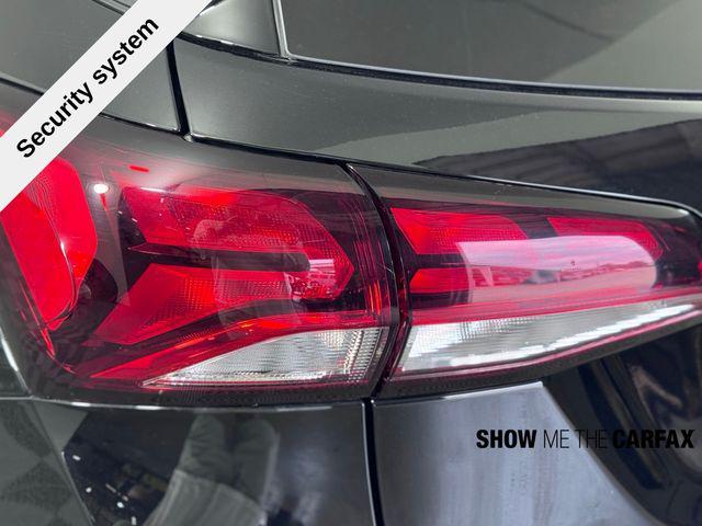 Photo of 2023 Mosaic Black Metallic Chevrolet Equinox
