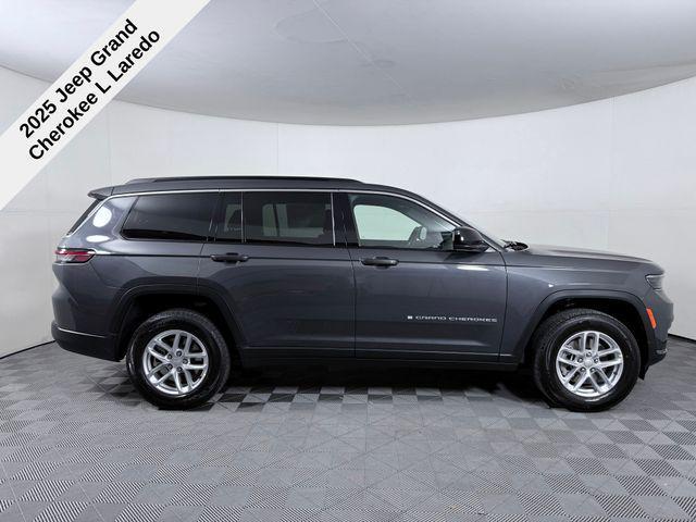 Photo of 2025 Baltic Gray Metallic Clearcoat Jeep Grand Cherokee L