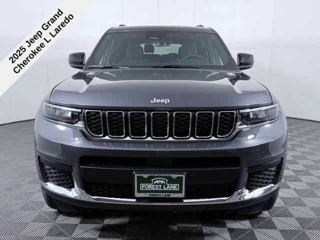Photo of 2025 Baltic Gray Metallic Clearcoat Jeep Grand Cherokee L
