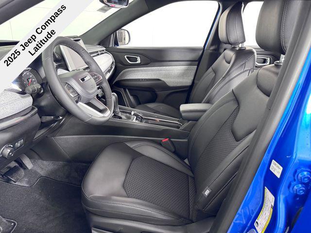 Photo of 2025 Hydro Blue Pearlcoat Jeep Compass