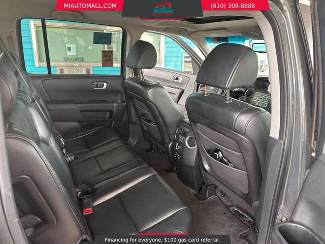 Photo of 2011 Gray Honda Pilot