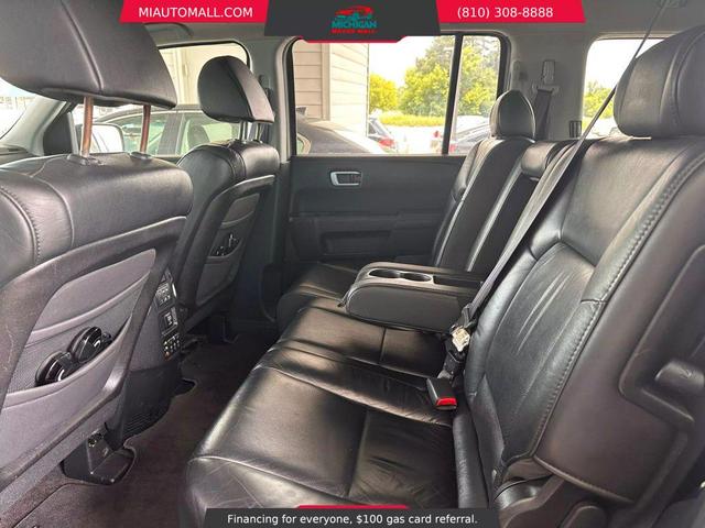 Photo of 2011 Gray Honda Pilot
