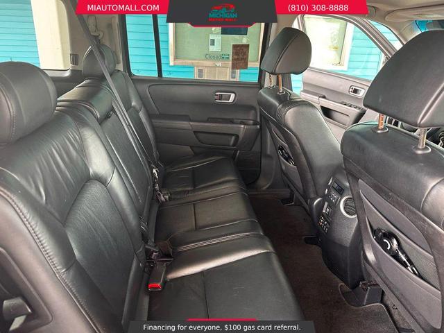 Photo of 2011 Gray Honda Pilot