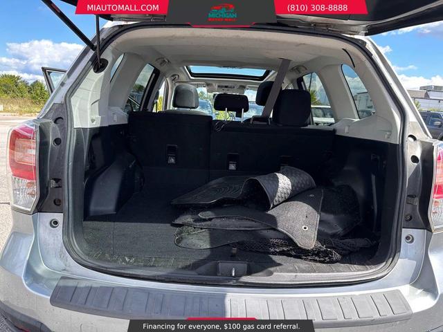 Photo of 2017 Ice Silver Metallic Subaru Forester
