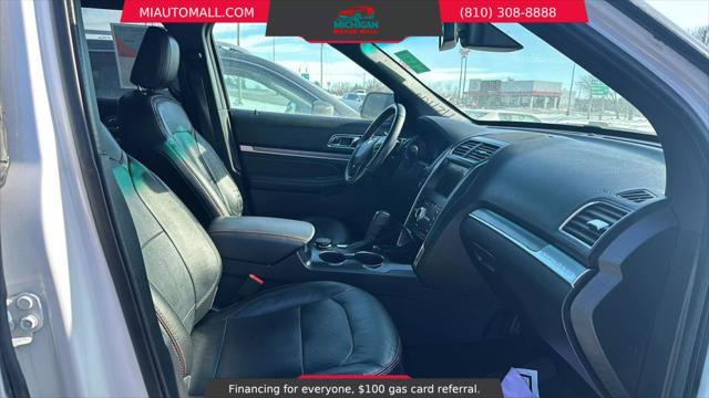 Photo of 2018 White Platinum Metallic Tri-Coat Ford Explorer