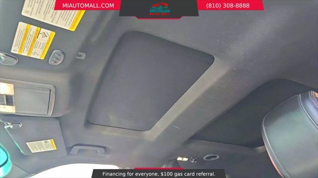 Photo of 2018 White Platinum Metallic Tri-Coat Ford Explorer